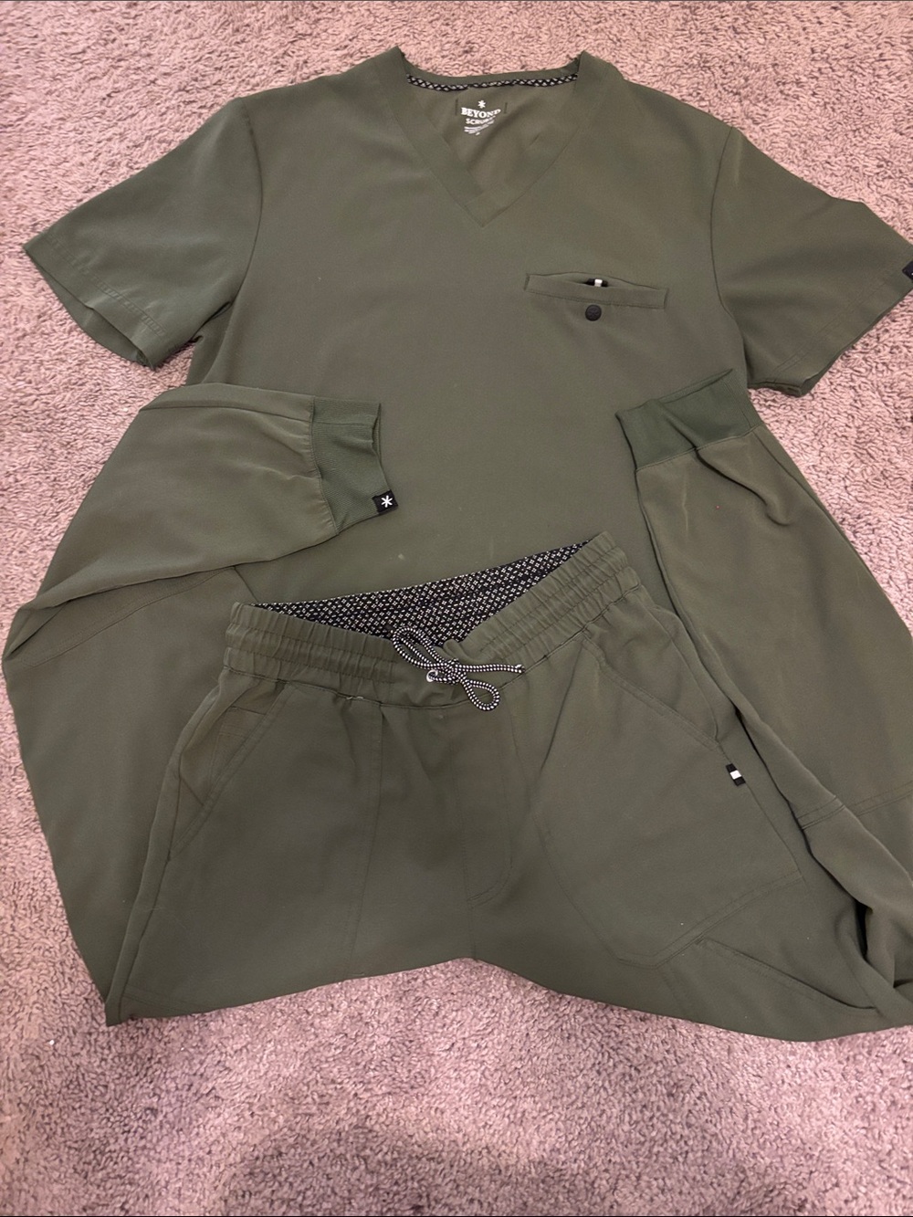 Olive Green Women’s Hybrid Scrub Set - Performance Top & Jogger both small